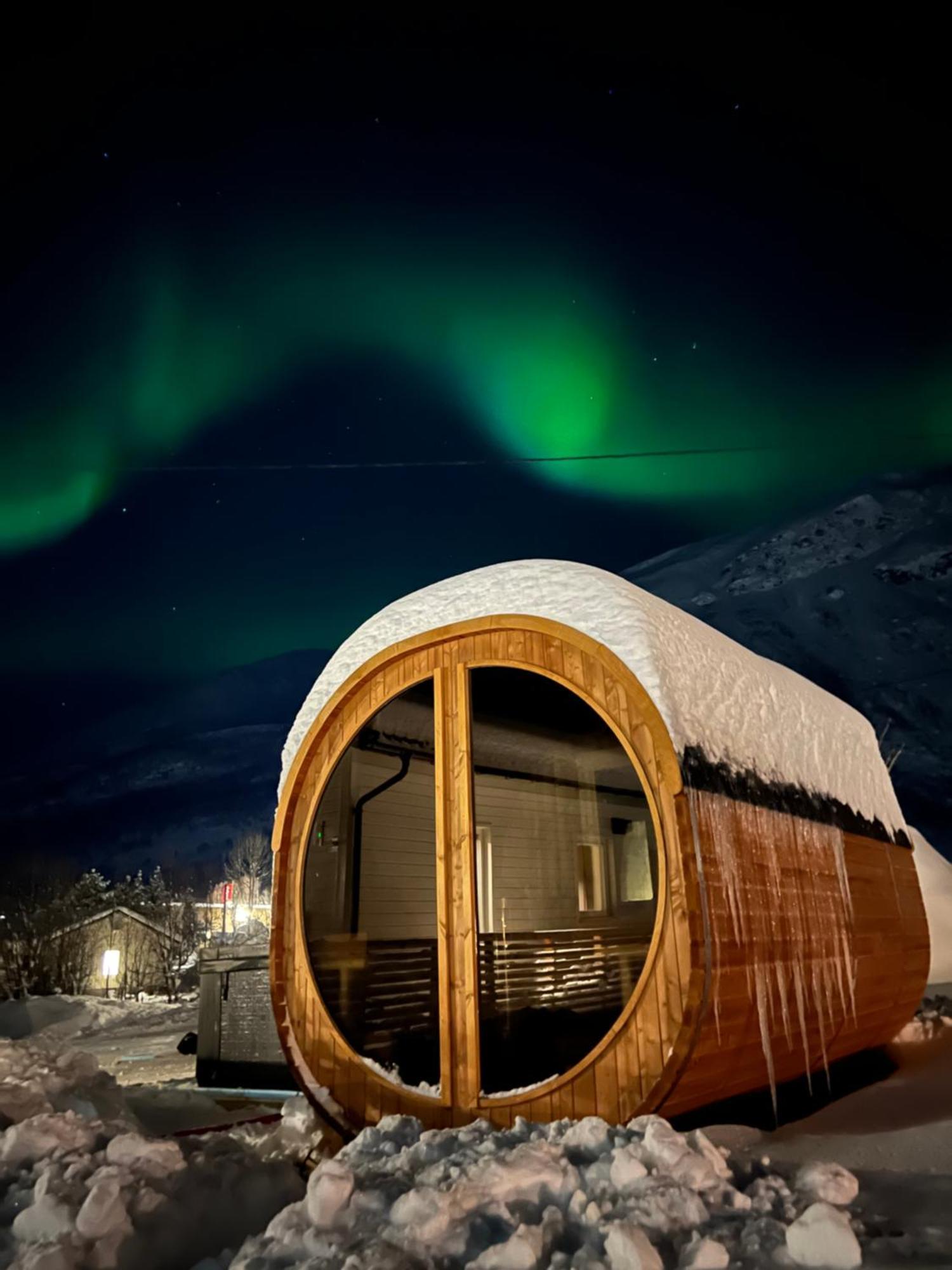 Alpan Apartments, Lyngenfjord Olderdalen Exterior photo